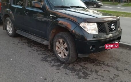 Nissan Pathfinder, 2005 год, 750 000 рублей, 2 фотография