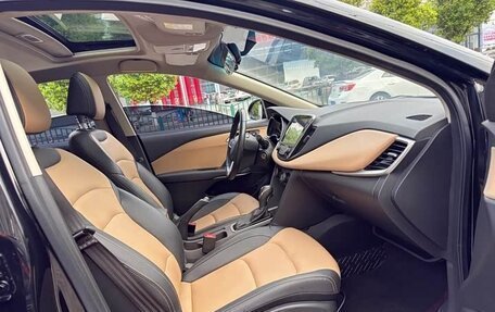 Chevrolet Monza, 2022 год, 1 175 000 рублей, 10 фотография