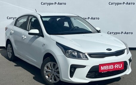 KIA Rio IV, 2018 год, 1 300 000 рублей, 3 фотография