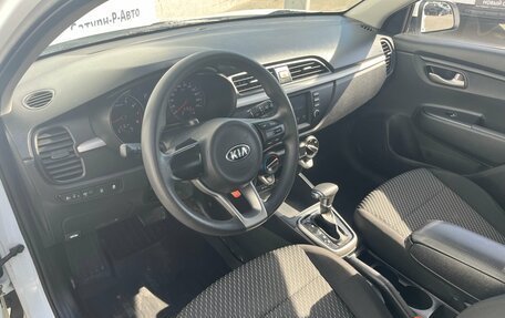 KIA Rio IV, 2018 год, 1 300 000 рублей, 5 фотография