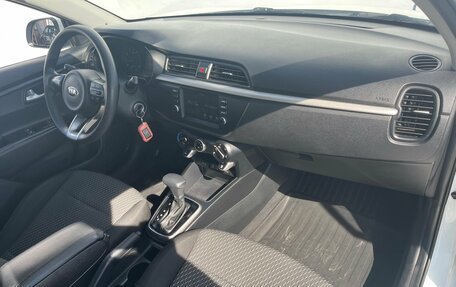 KIA Rio IV, 2018 год, 1 300 000 рублей, 7 фотография