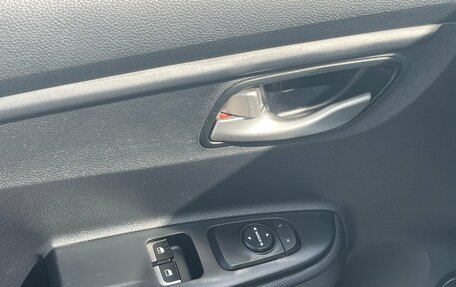 KIA Rio IV, 2018 год, 1 300 000 рублей, 6 фотография