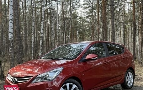 Hyundai Solaris II рестайлинг, 2015 год, 949 000 рублей, 4 фотография