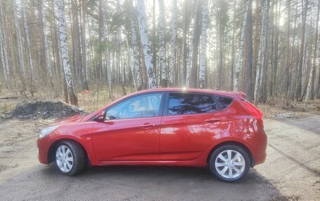 Hyundai Solaris II рестайлинг, 2015 год, 949 000 рублей, 21 фотография