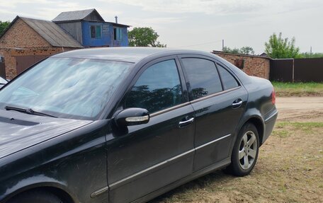 Mercedes-Benz E-Класс, 2003 год, 750 000 рублей, 3 фотография