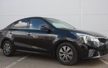 KIA Rio IV, 2020 год, 1 799 000 рублей, 2 фотография