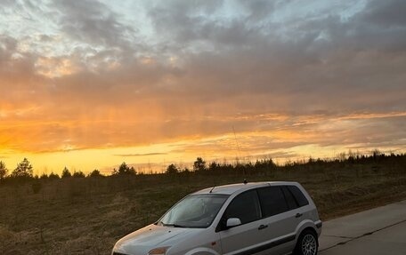 Ford Fusion I, 2008 год, 450 000 рублей, 2 фотография