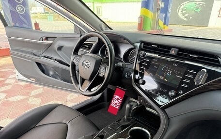 Toyota Camry, 2021 год, 2 870 000 рублей, 5 фотография