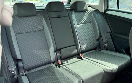 Volkswagen Tiguan II, 2018 год, 2 150 000 рублей, 10 фотография