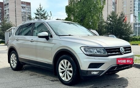 Volkswagen Tiguan II, 2018 год, 2 150 000 рублей, 3 фотография