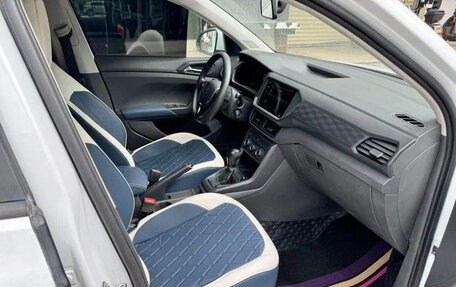 Volkswagen T-Cross I, 2022 год, 1 349 000 рублей, 11 фотография