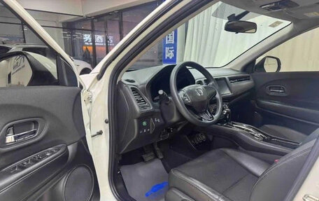 Honda Vezel, 2022 год, 1 345 000 рублей, 7 фотография