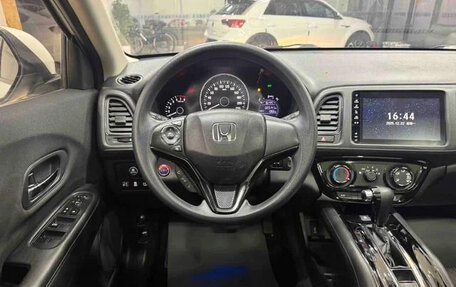 Honda Vezel, 2022 год, 1 345 000 рублей, 9 фотография