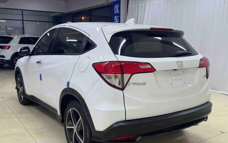 Honda Vezel, 2022 год, 1 345 000 рублей, 4 фотография