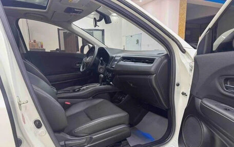 Honda Vezel, 2022 год, 1 345 000 рублей, 11 фотография