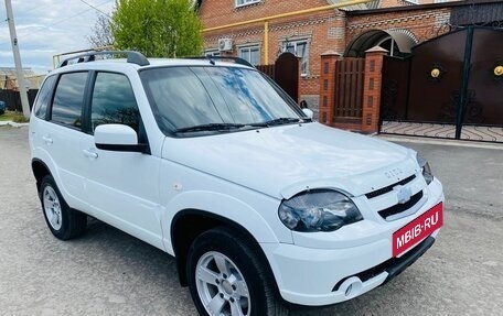 Chevrolet Niva I рестайлинг, 2019 год, 872 000 рублей, 1 фотография