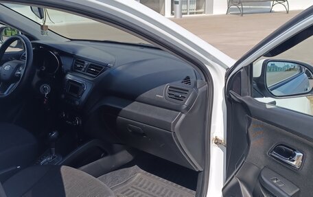 KIA Rio III рестайлинг, 2012 год, 750 000 рублей, 11 фотография