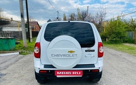 Chevrolet Niva I рестайлинг, 2019 год, 872 000 рублей, 10 фотография