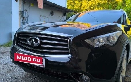 Infiniti FX II, 2012 год, 2 300 000 рублей, 11 фотография