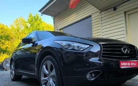 Infiniti FX II, 2012 год, 2 300 000 рублей, 21 фотография