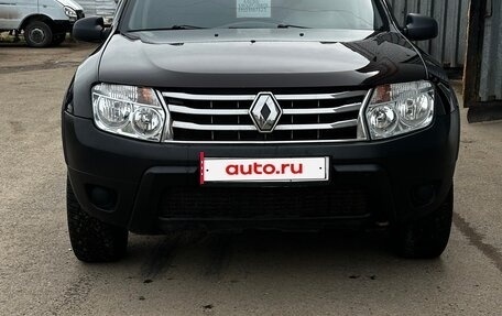 Renault Duster I рестайлинг, 2014 год, 680 000 рублей, 2 фотография