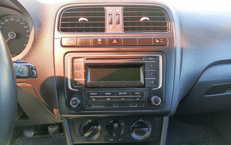 Volkswagen Polo VI (EU Market), 2015 год, 820 000 рублей, 15 фотография