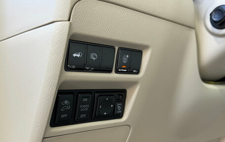 Nissan Patrol, 2012 год, 2 499 000 рублей, 15 фотография