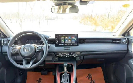 Honda Vezel, 2022 год, 1 554 000 рублей, 10 фотография