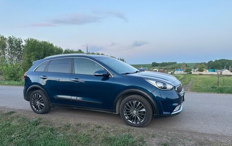 KIA Niro I, 2018 год, 1 600 000 рублей, 8 фотография