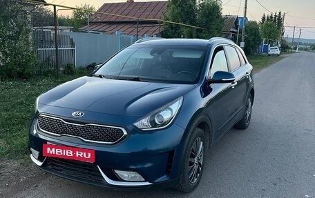 KIA Niro I, 2018 год, 1 600 000 рублей, 10 фотография