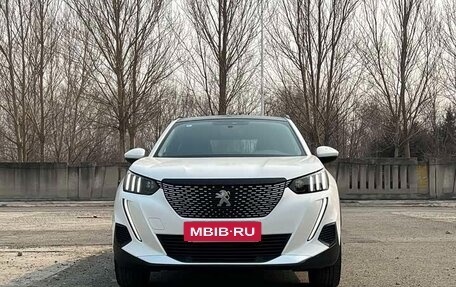 Peugeot 2008 II, 2022 год, 1 400 000 рублей, 2 фотография