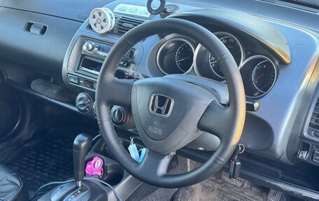 Honda Fit III, 2003 год, 350 000 рублей, 10 фотография