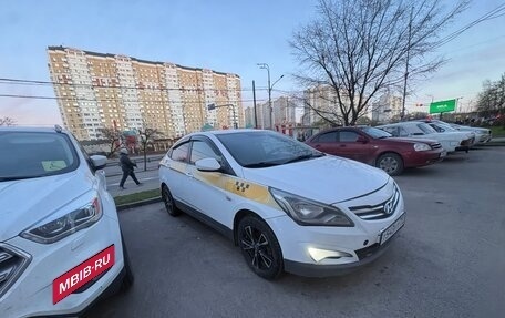 Hyundai Solaris II рестайлинг, 2016 год, 565 000 рублей, 4 фотография