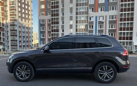 Volkswagen Touareg III, 2011 год, 2 380 000 рублей, 6 фотография