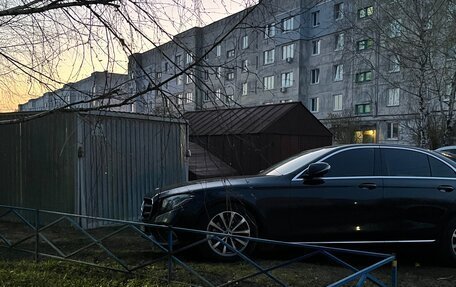 Mercedes-Benz E-Класс, 2019 год, 2 700 000 рублей, 6 фотография