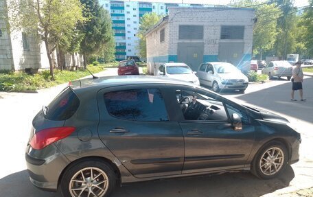 Peugeot 308 II, 2011 год, 300 000 рублей, 2 фотография