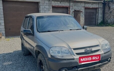 Chevrolet Niva I рестайлинг, 2012 год, 520 000 рублей, 3 фотография
