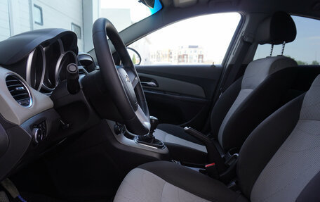 Chevrolet Cruze II, 2012 год, 700 000 рублей, 9 фотография