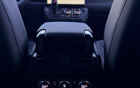 Land Rover Defender II, 2026 год, 12 600 000 рублей, 16 фотография