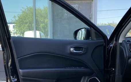 Jeep Compass II, 2019 год, 2 439 000 рублей, 18 фотография
