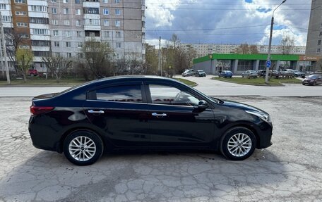 KIA Rio IV, 2018 год, 1 399 999 рублей, 8 фотография