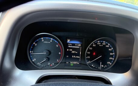 Toyota RAV4, 2019 год, 3 300 000 рублей, 6 фотография