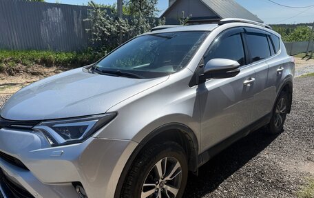 Toyota RAV4, 2019 год, 3 300 000 рублей, 15 фотография
