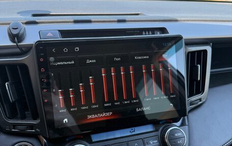 Toyota RAV4, 2019 год, 3 300 000 рублей, 18 фотография