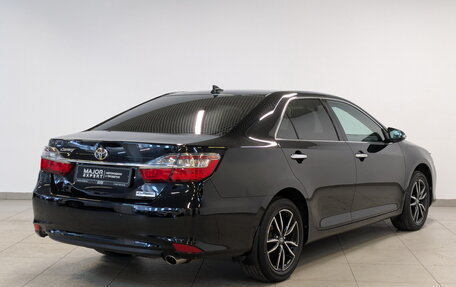 Toyota Camry, 2018 год, 2 750 000 рублей, 5 фотография