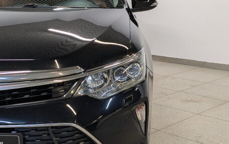 Toyota Camry, 2018 год, 2 750 000 рублей, 17 фотография