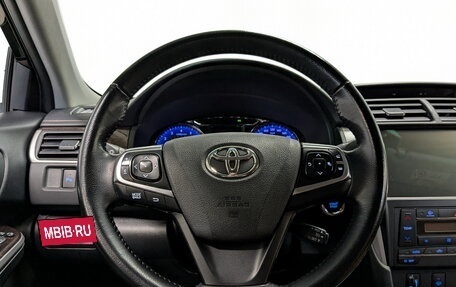 Toyota Camry, 2018 год, 2 750 000 рублей, 22 фотография