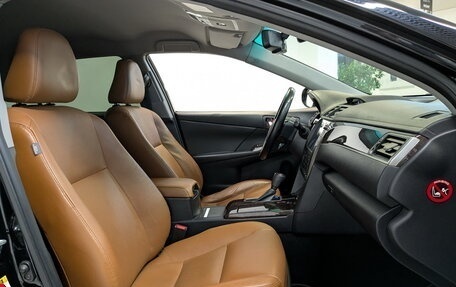 Toyota Camry, 2018 год, 2 750 000 рублей, 24 фотография