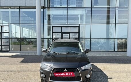 Mitsubishi Outlander III рестайлинг 3, 2012 год, 1 070 000 рублей, 4 фотография