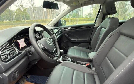 Volkswagen T-Roc I, 2022 год, 1 360 000 рублей, 7 фотография